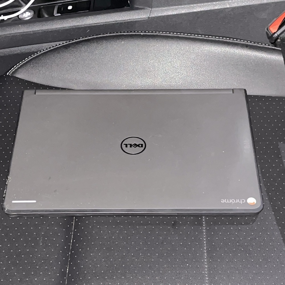 Dell chrome book laptop